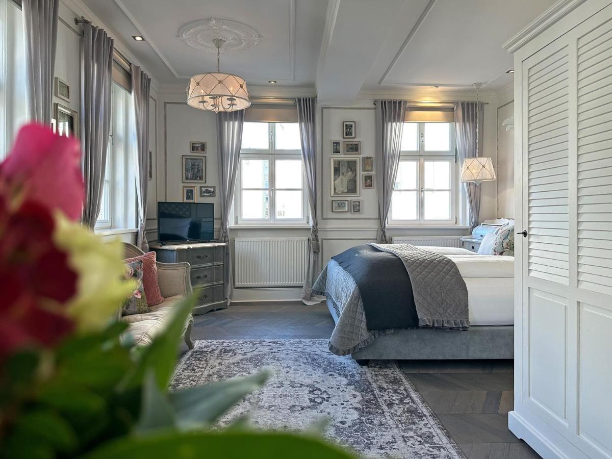 Boutique-Hotel Stadtvilla Hodes ฟุลดา ภายนอก รูปภาพ